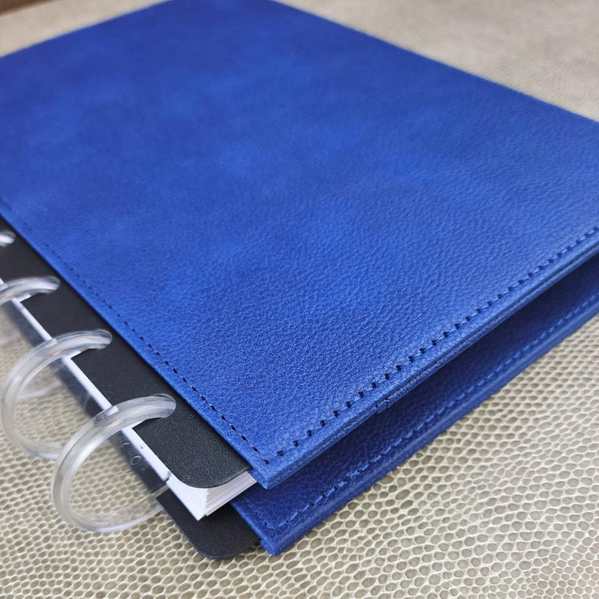 Franklin Covey Quest Blue Leather Planner Cover  Leather planner cover,  Leather planner, Blue leather