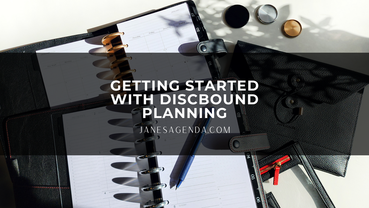 5 Steps to building your perfect disc bound planner. The blog post by Jane's Agenda