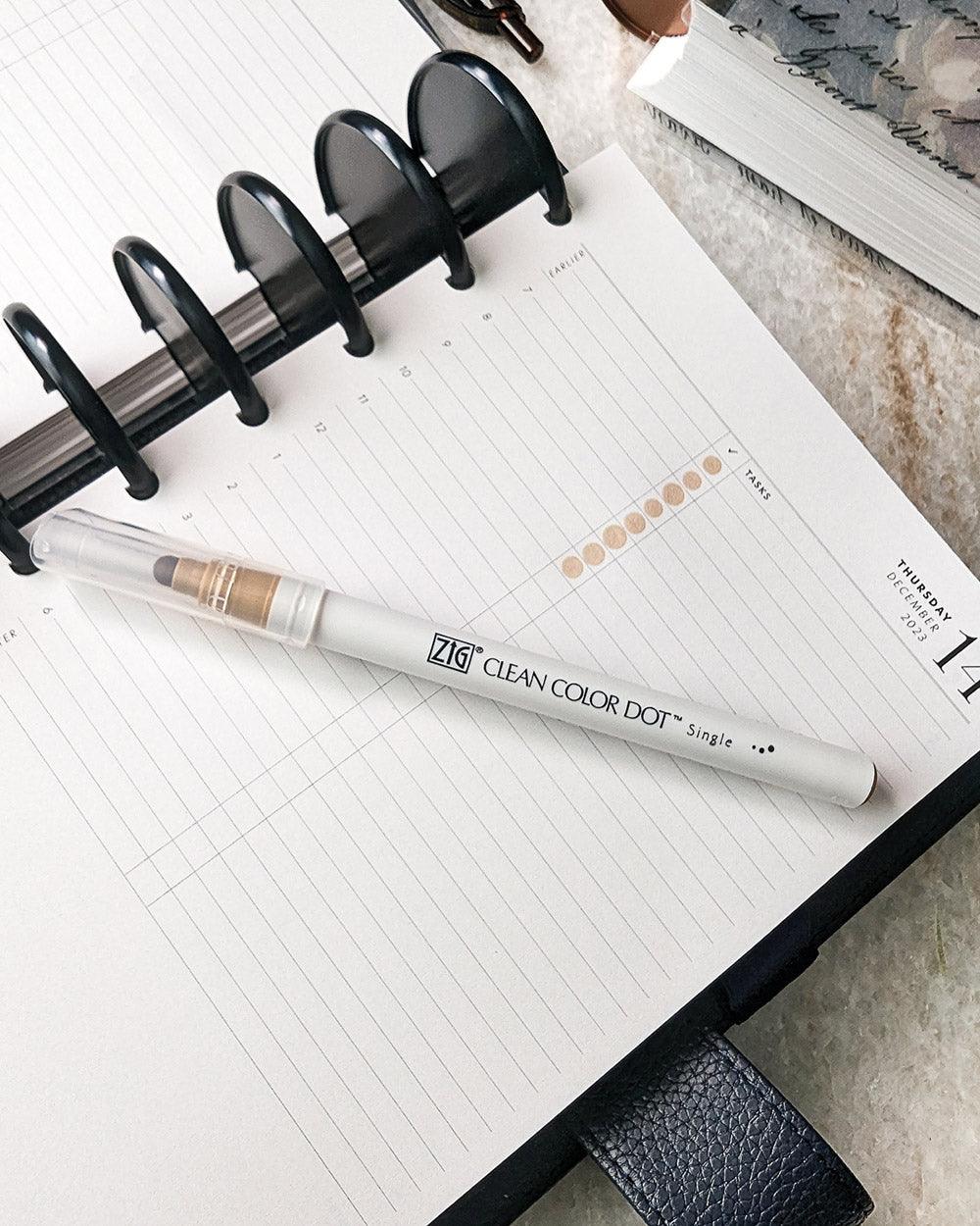 ZIG brand color dot highlighting marker in a beige oatmeal color for planning in your discbound or six ring planner systems and disc notebooks by Jane's Agenda.